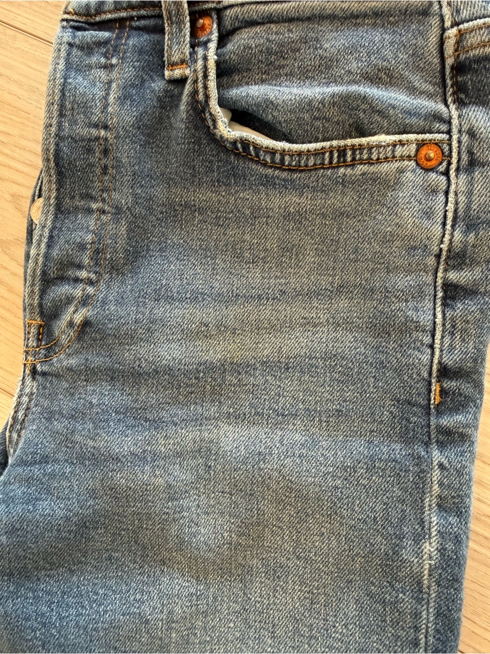 Re/Done 70’s Stove Pipe Vintage-Inspired Jeans - Picture 8 of 9